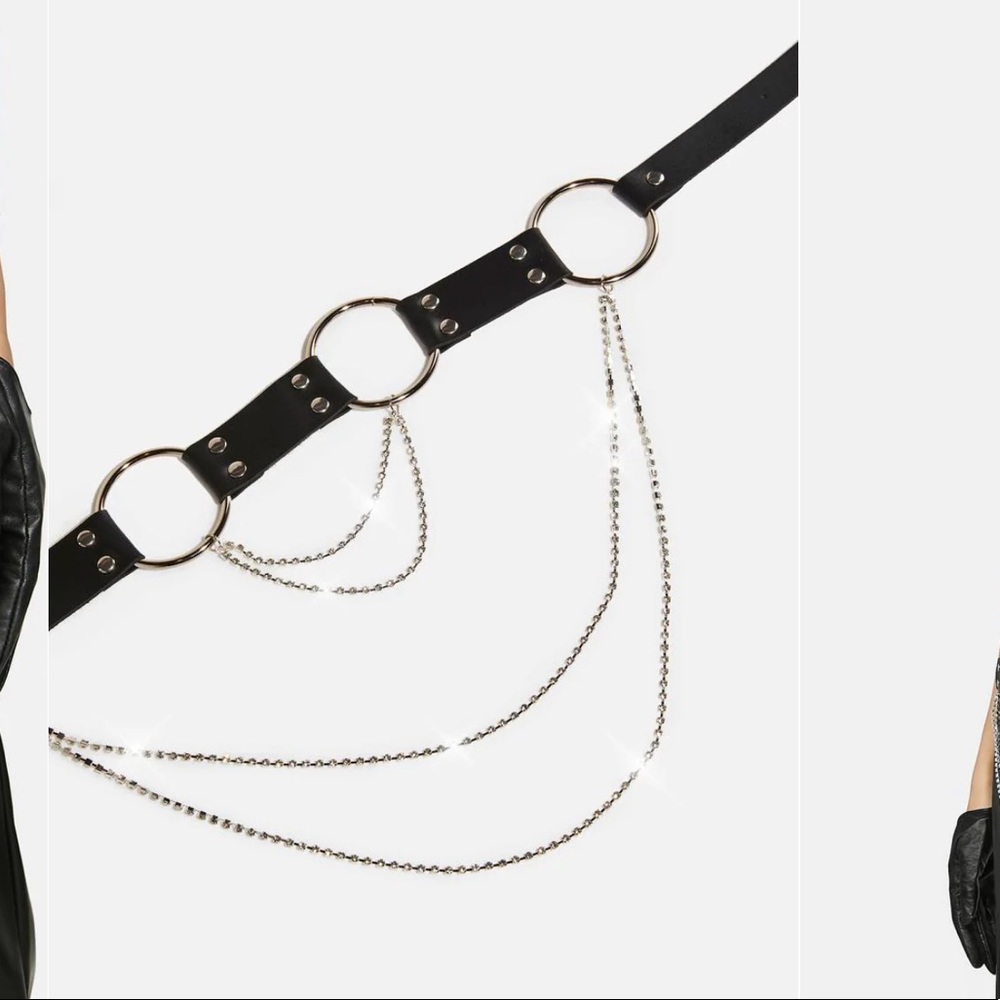 Black leather O ring belt